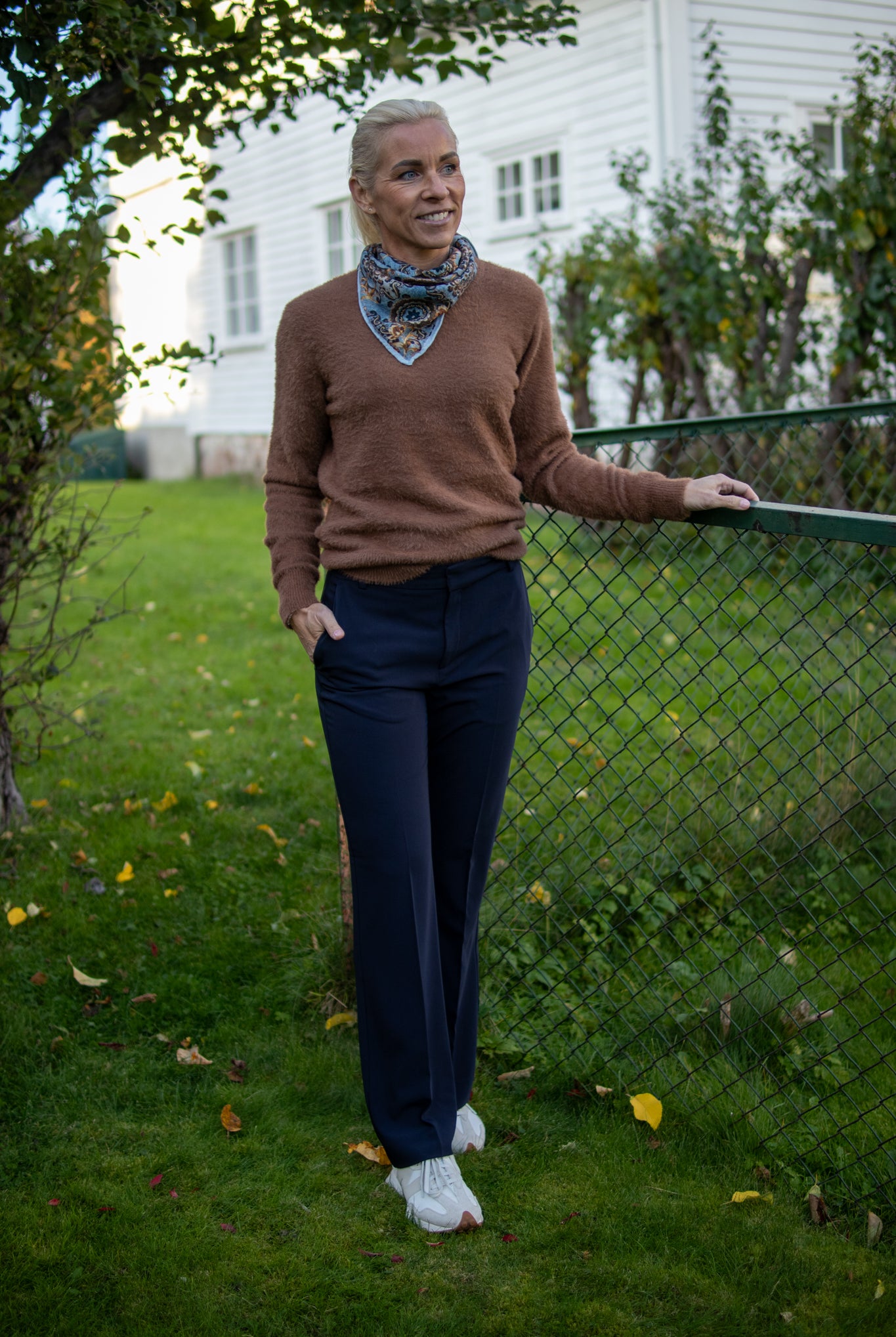 Flyffy Sweater - Mid Brown - Genser - Helt Dilla AS