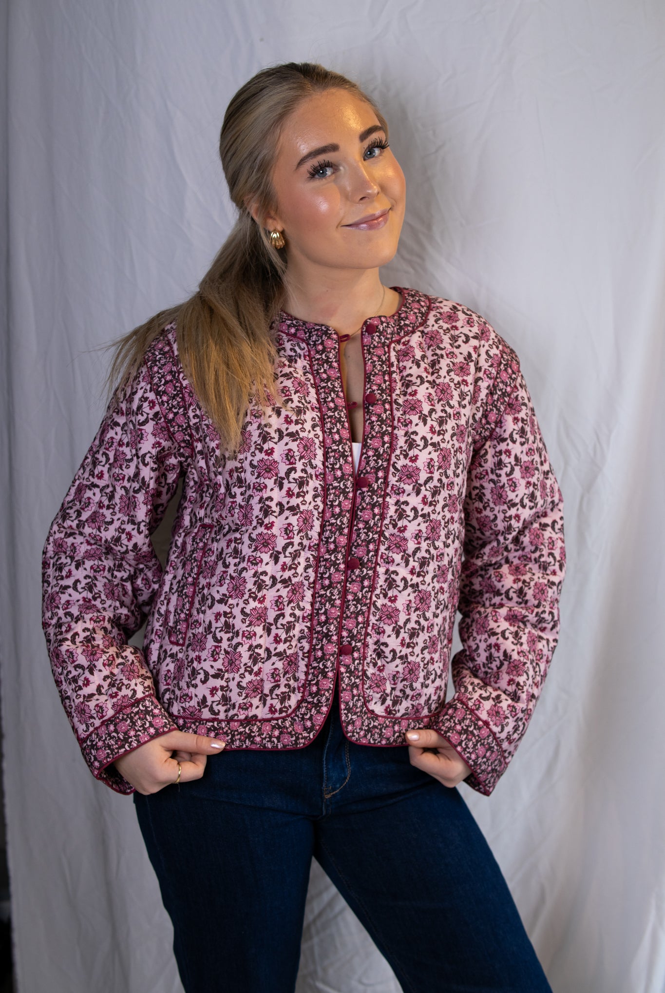 Paula Padded Jacket - Pristine Retriva Print - Yttertøy - Helt Dilla AS