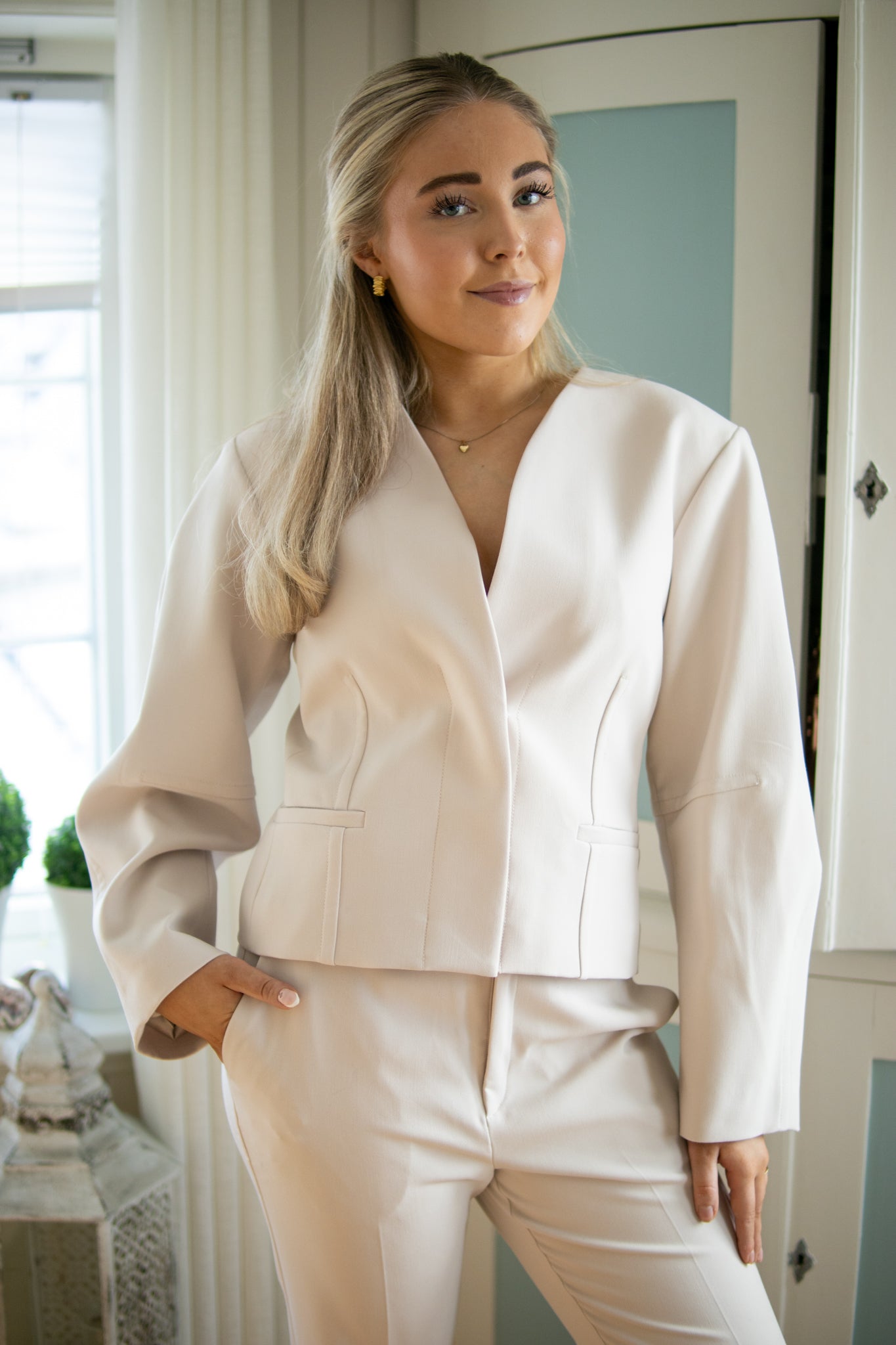Chayce Blazer - Beige - Blazer - Helt Dilla AS