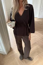 AnneIC Cardigan - Dark Brown - Cardigans - Helt Dilla AS