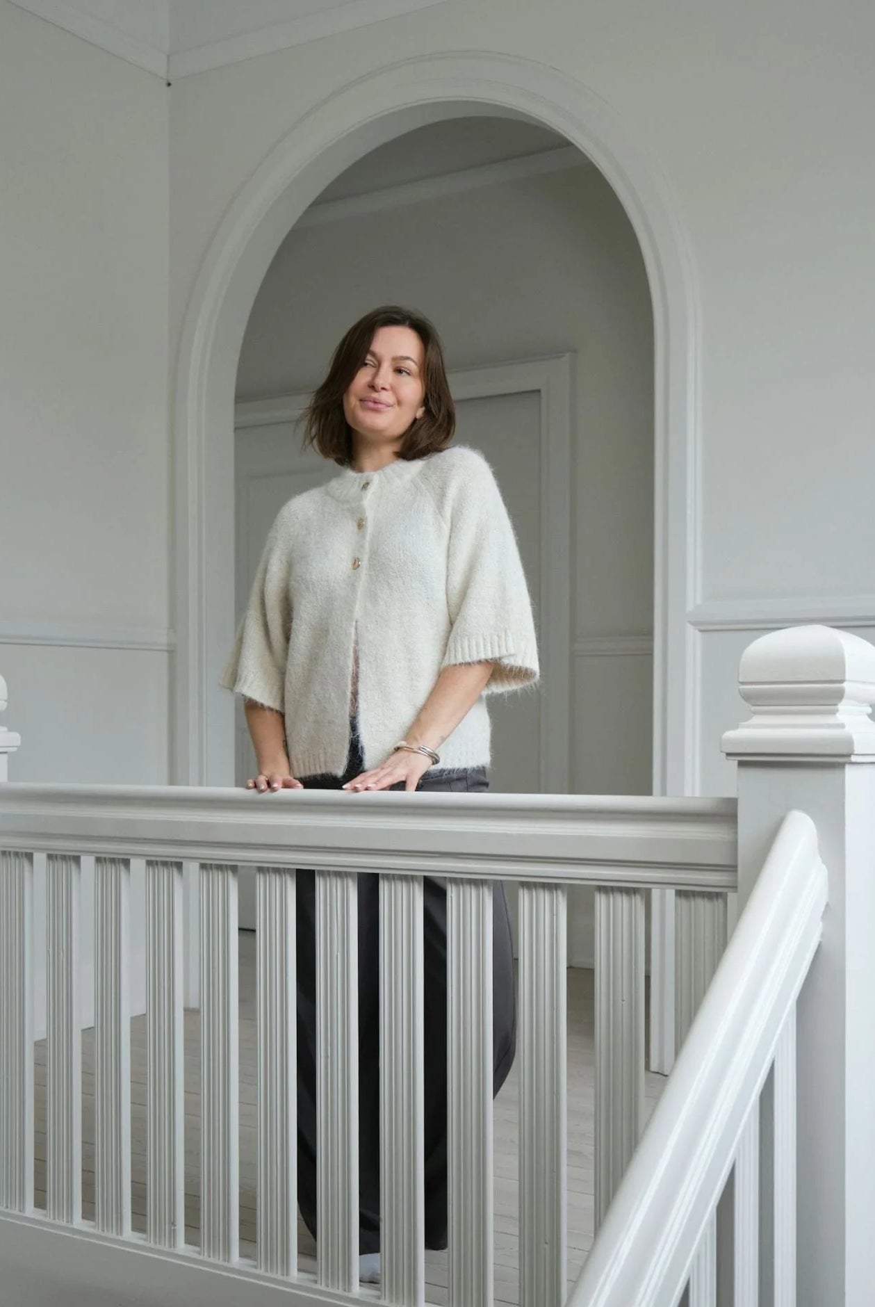 Benuta Fluffy Knit Cardigan - Off-White - Cardigans - Helt Dilla AS