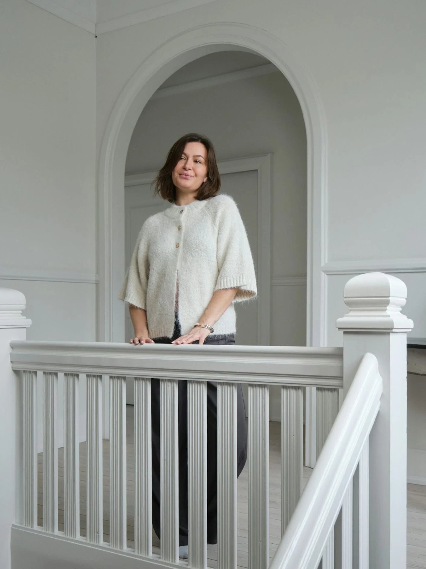 Benuta Fluffy Knit Cardigan - Off-White - Cardigans - Helt Dilla AS