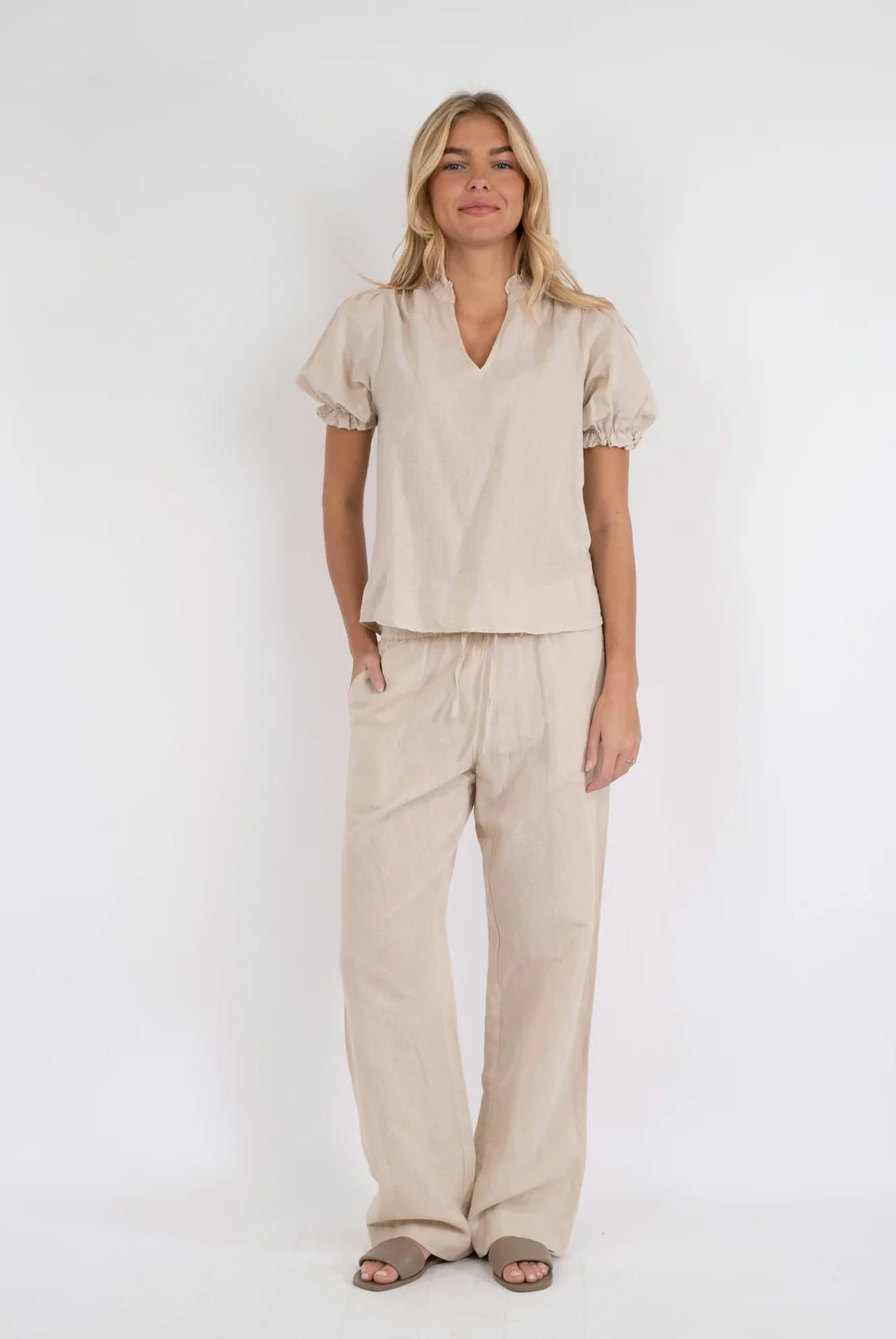 Odesa Linen Blouse - Sand - Bluser - Helt Dilla AS