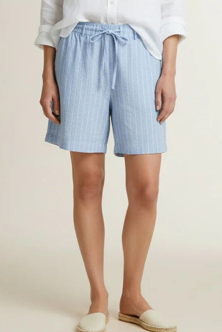 Cami Short Linen/Visco Pinstripe - Light Blue - Shorts - Helt Dilla AS