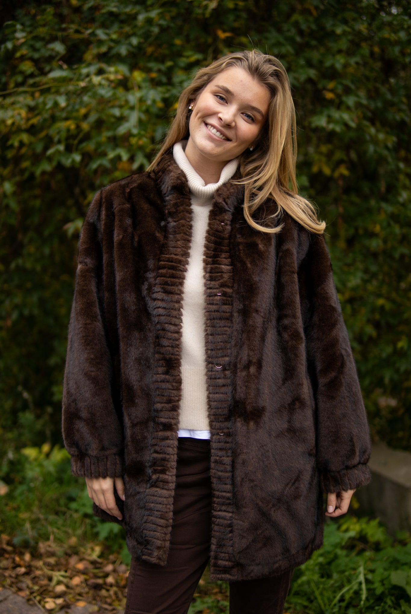 Mythen fuskepelskåpe - Minkbrun - Yttertøy - Helt Dilla AS