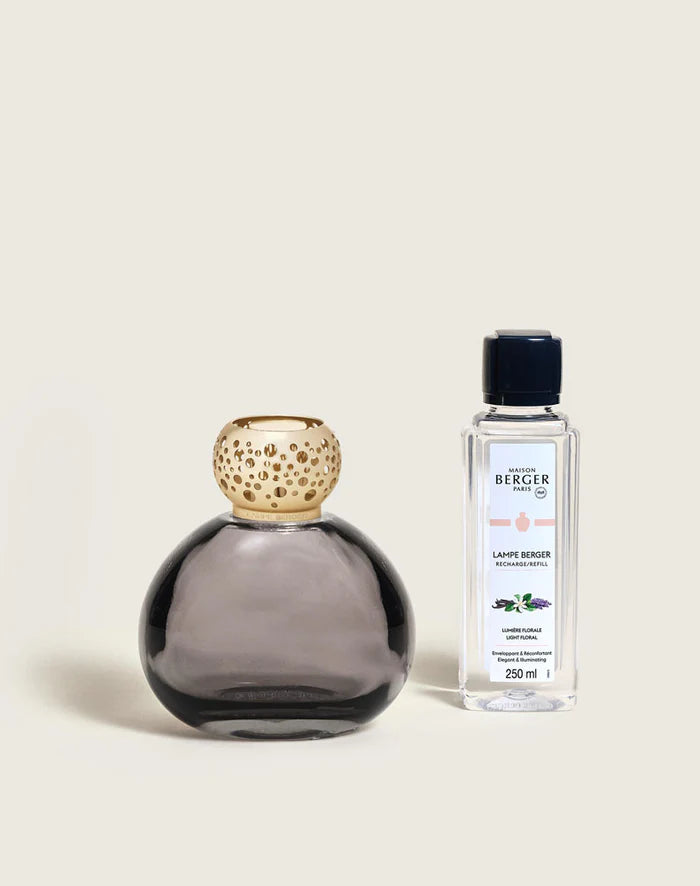 Noire Ophelia Lampe - Gavesett + 250 ml Light Floral - Tilbehør - Helt Dilla AS
