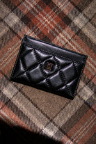 Leather Quilted Card Holder - black - Tilbehør - Helt Dilla AS