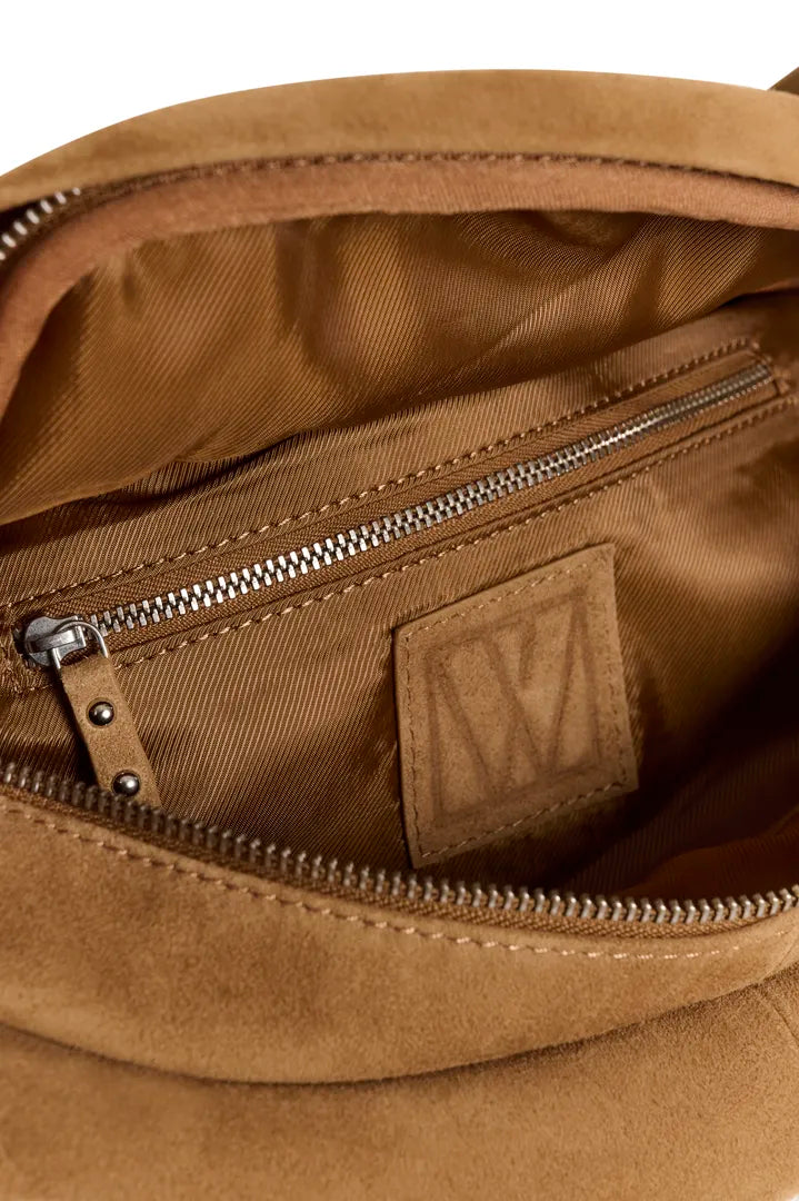 Rasida Suede Bumbag - Tobacco Brown - Tilbehør - Helt Dilla AS