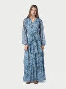 Denila crepe print  dress - dusty blue - Kjoler - Helt Dilla AS