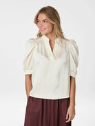 Roella Heavy Sateen Blouse - Pearl - Bluser - Helt Dilla AS