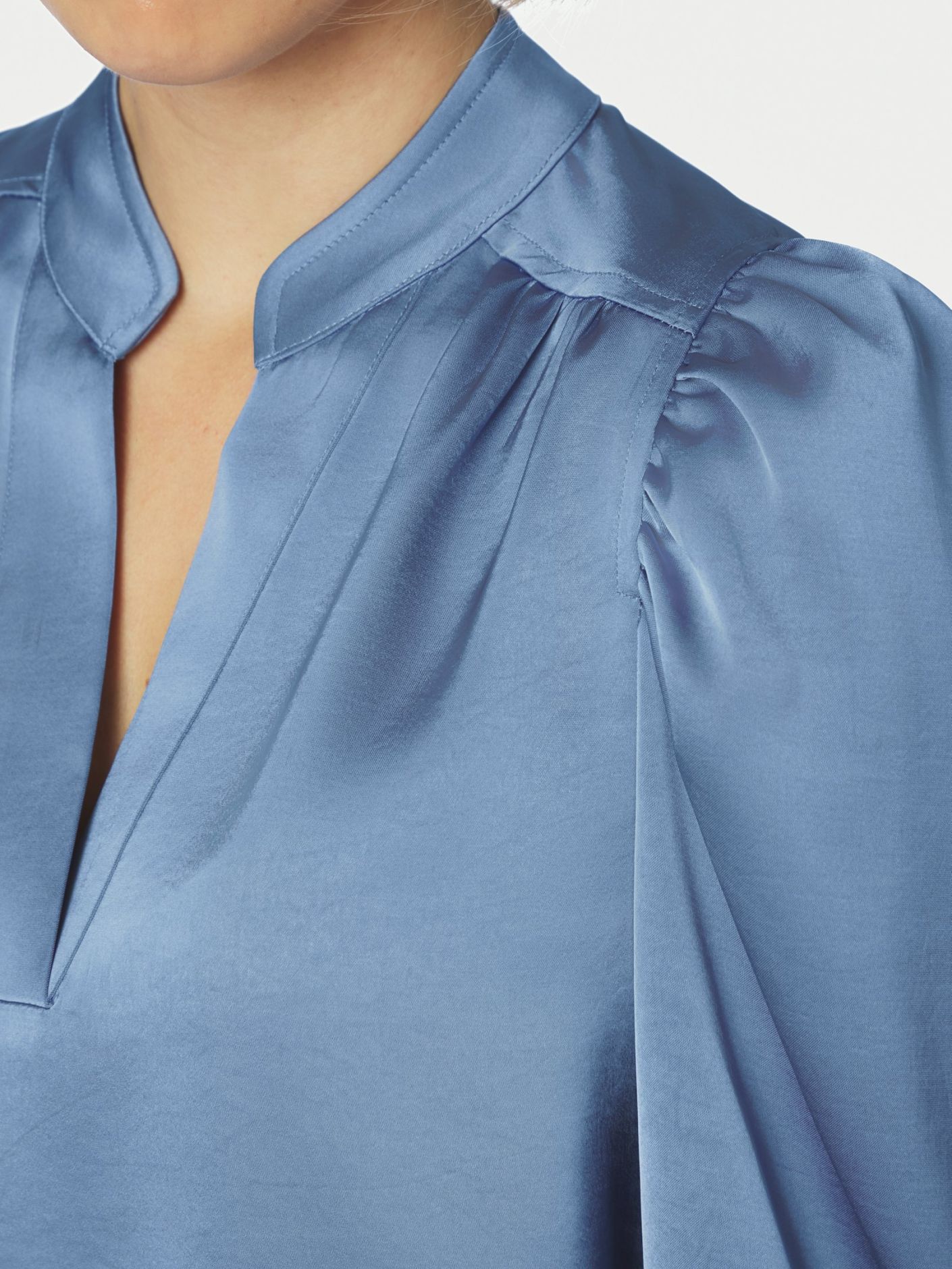Rosslyn Heavy Sateen Blouse - Smoke Blue - Bluser - Helt Dilla AS