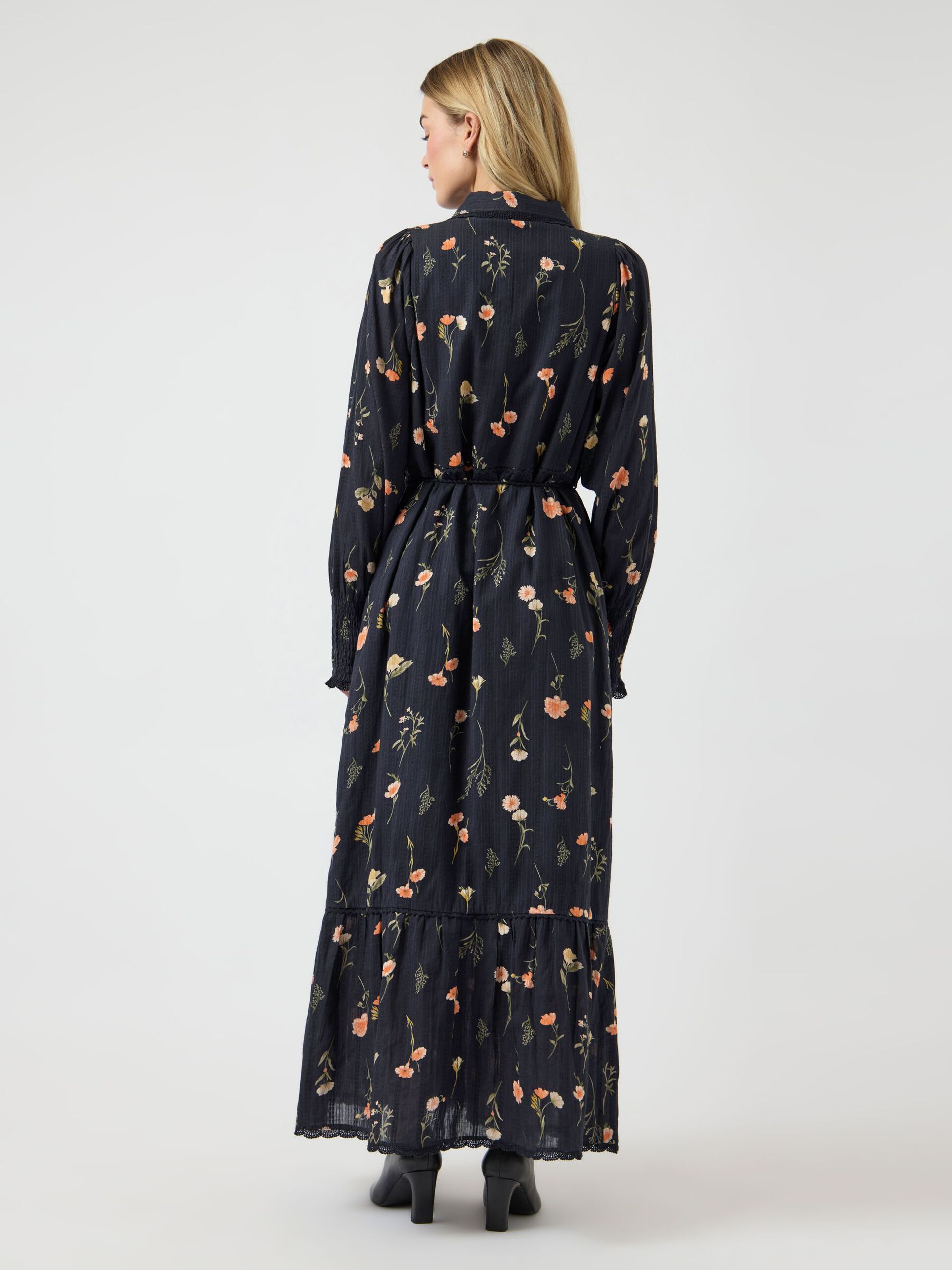 Somelli LS Long Shirt Dress - Kjoler - Helt Dilla AS