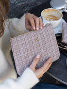 Tweed Small Pouch - warm taupe - Tilbehør - Helt Dilla AS