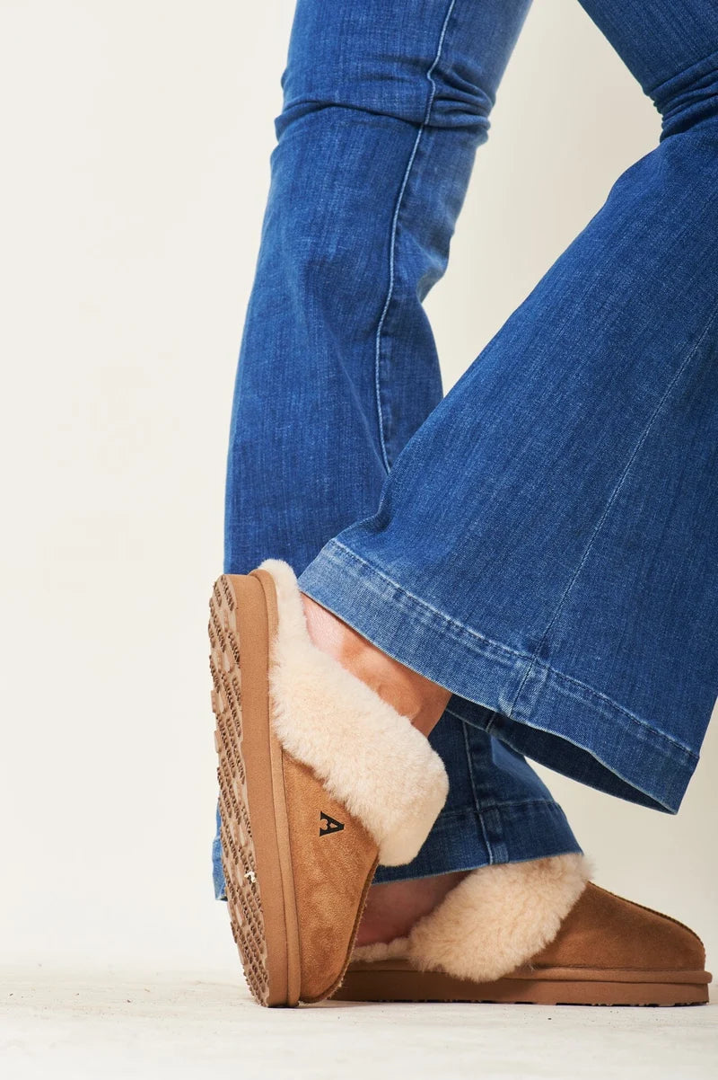 Shearling Slippers - Chesnut - Sko - Helt Dilla AS