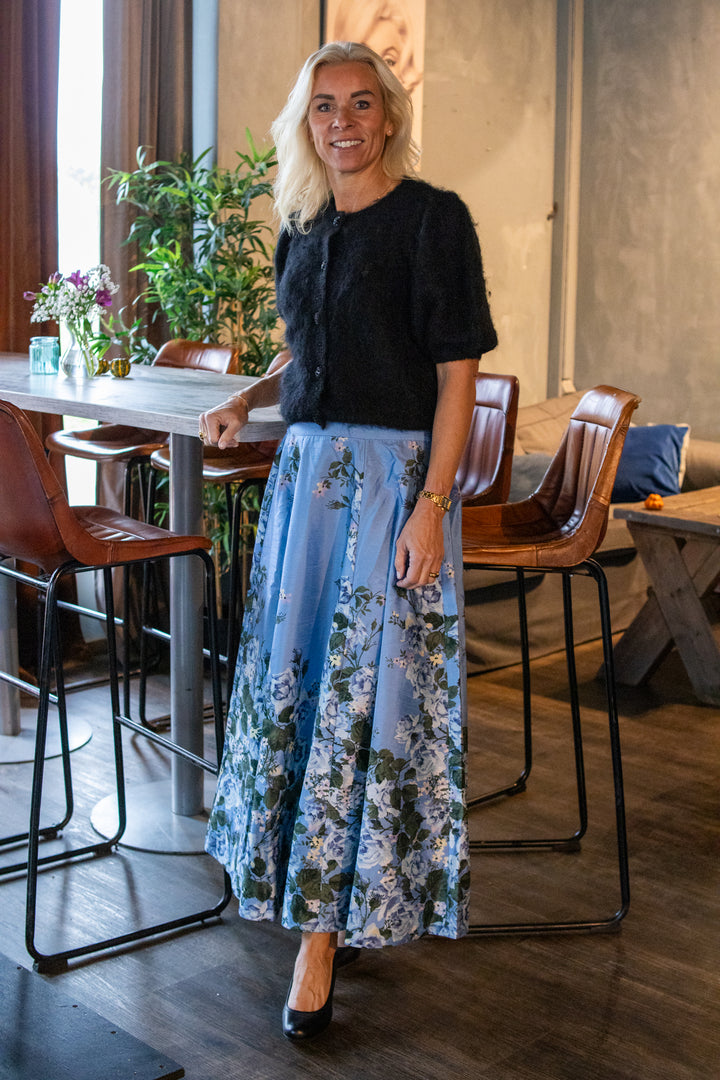 Tafetta Maxi Skirt - Azure Garden - Skjørt - Helt Dilla AS