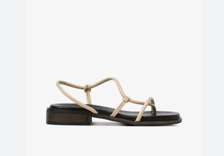 Linda offwhite sandal med reimer - Sko - Helt Dilla AS