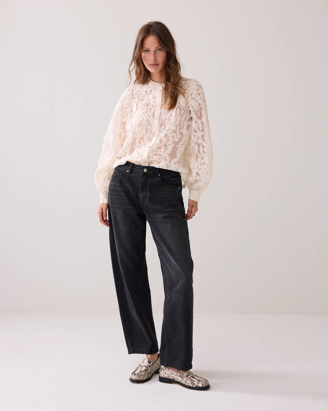 Sheer Lace Blouse - Ivory - Bluser - Helt Dilla AS
