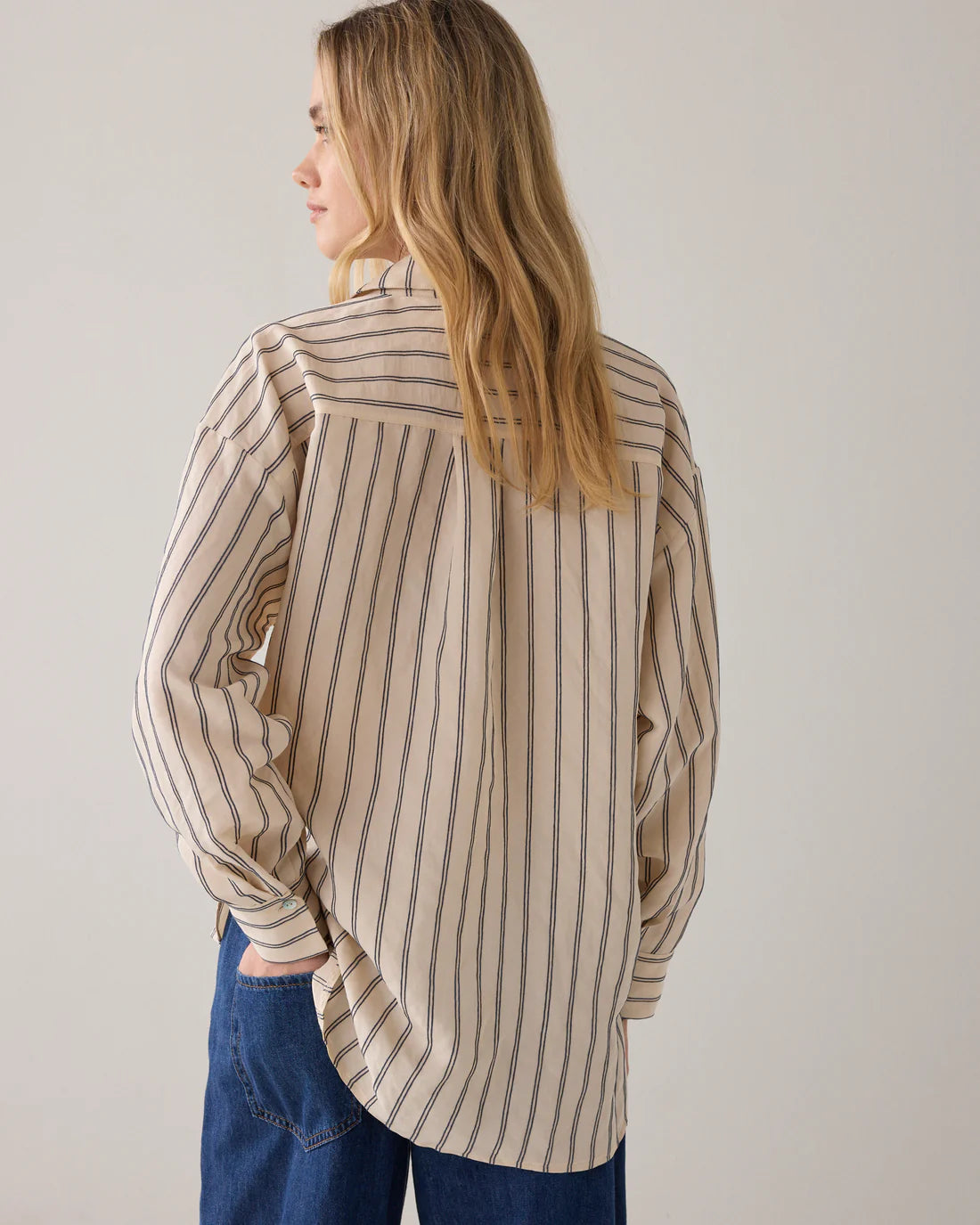 Adjustable Blouse With Chenille Stripe - Beige/Blå - Bluser - Helt Dilla AS