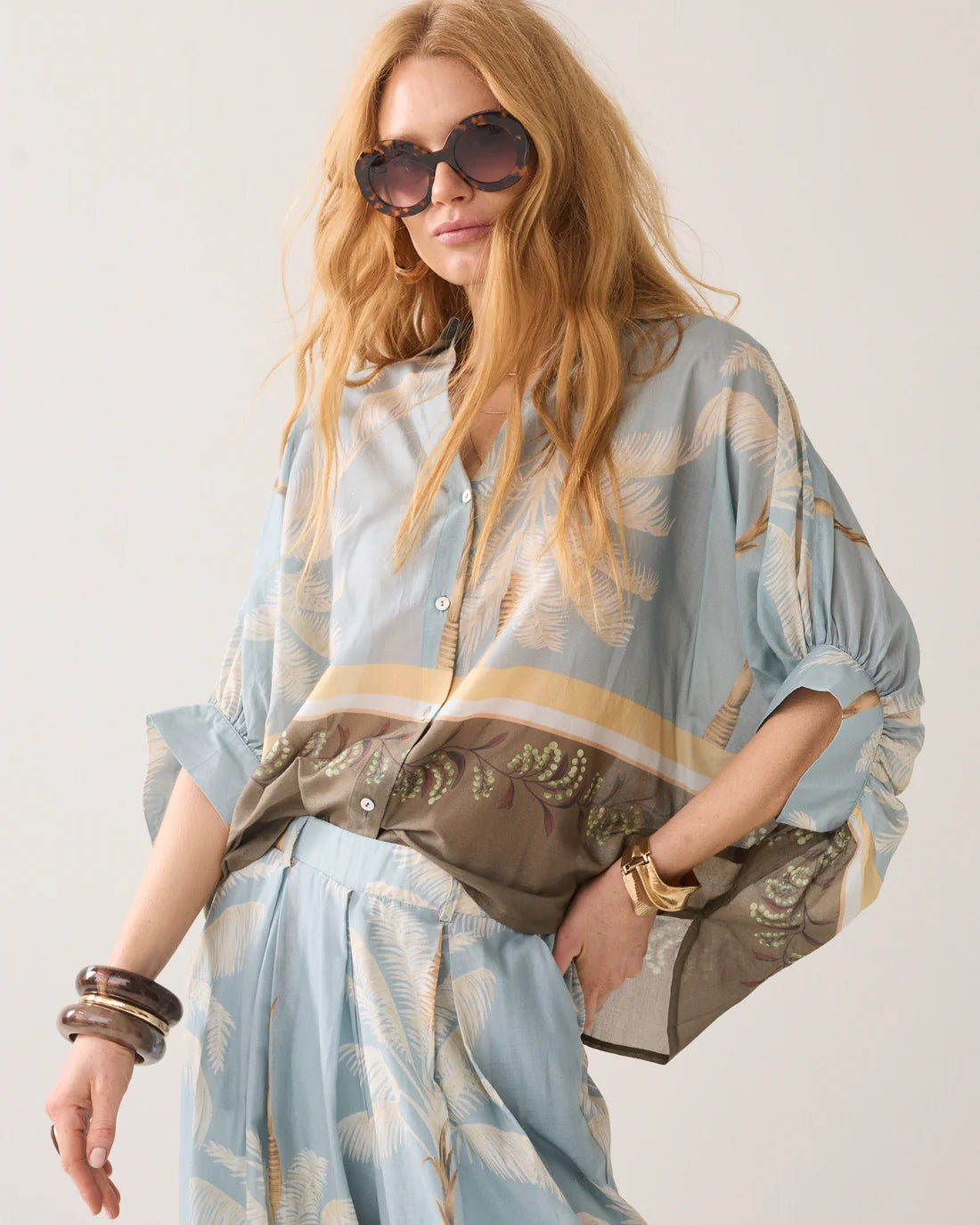 Tansparent Blouse With Beach Print - Glacier Blue - Bluser - Helt Dilla AS