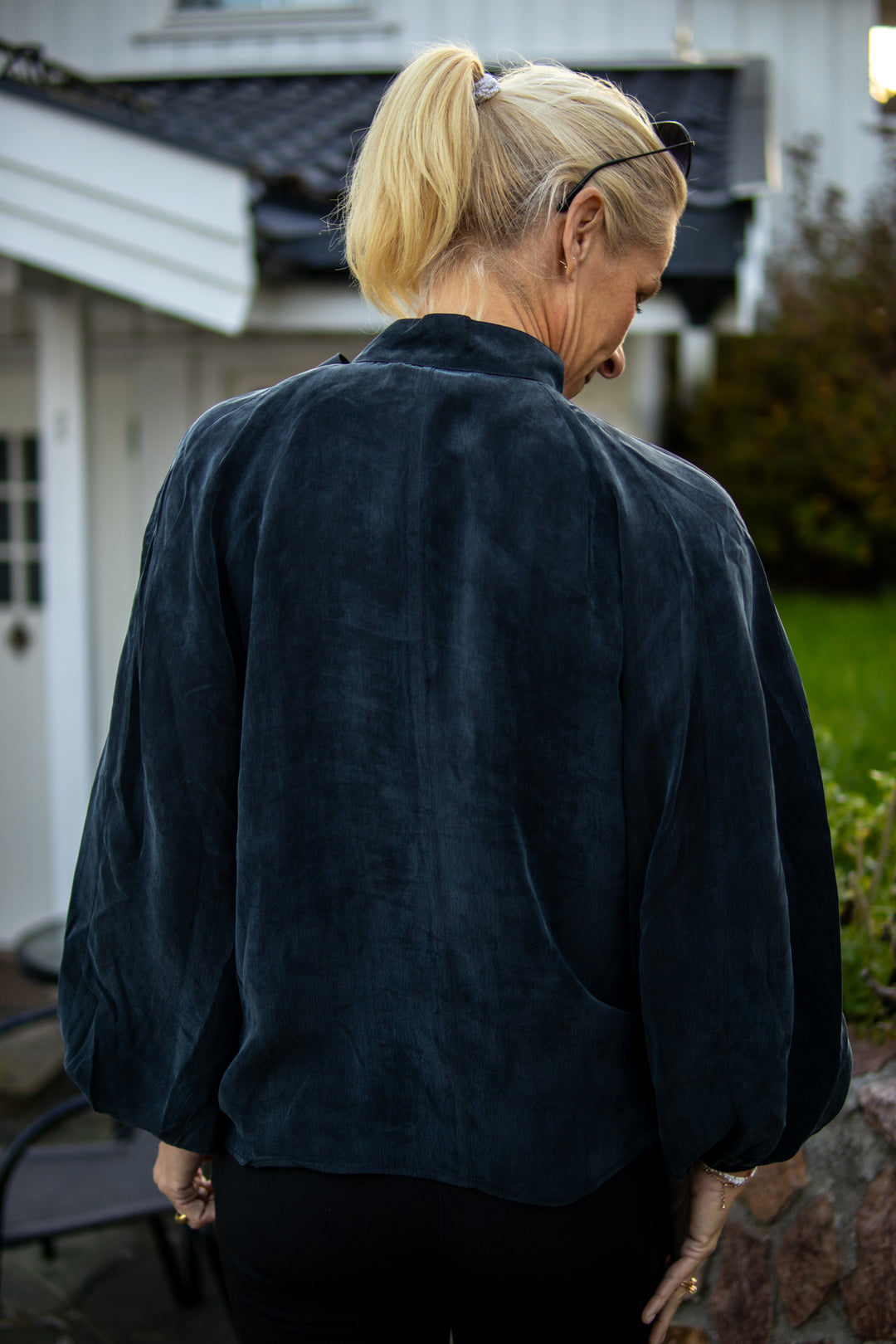 Wide bowie top - Black - Bluser - Helt Dilla AS