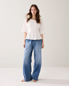 FEMININE JERSEY T-SHIRT - White - T-skjorter - Helt Dilla AS