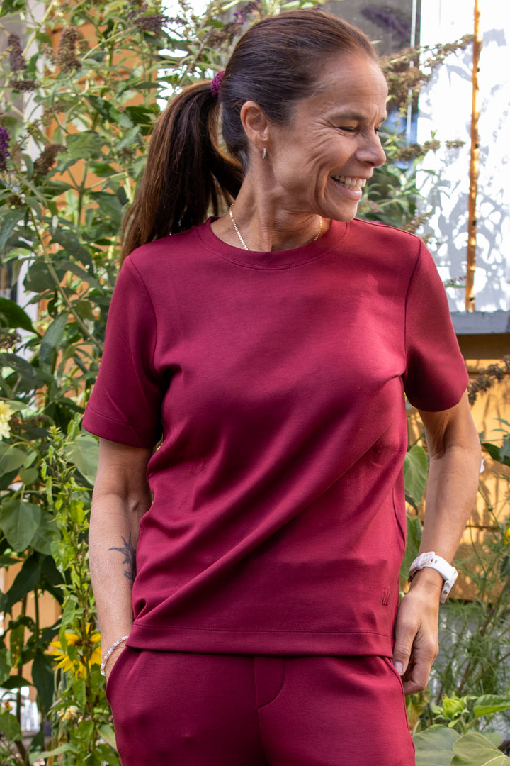 Vincent Karmen t-shirt - Cabernet - Singlet, Topper & T-skjorter - Helt Dilla AS