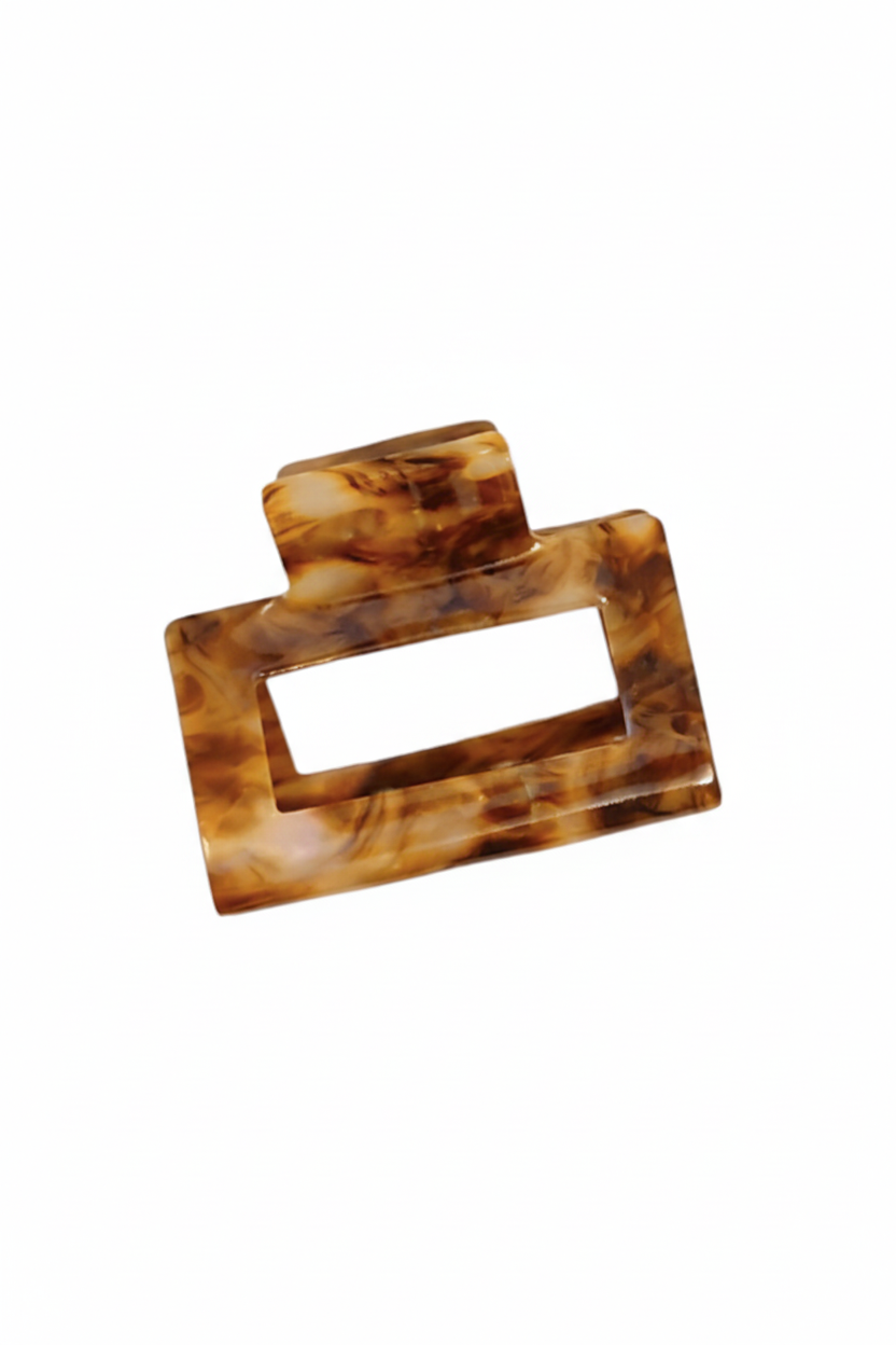 Basic firkantet hårklype medium - Brunbeige turtle - Tilbehør - Helt Dilla AS