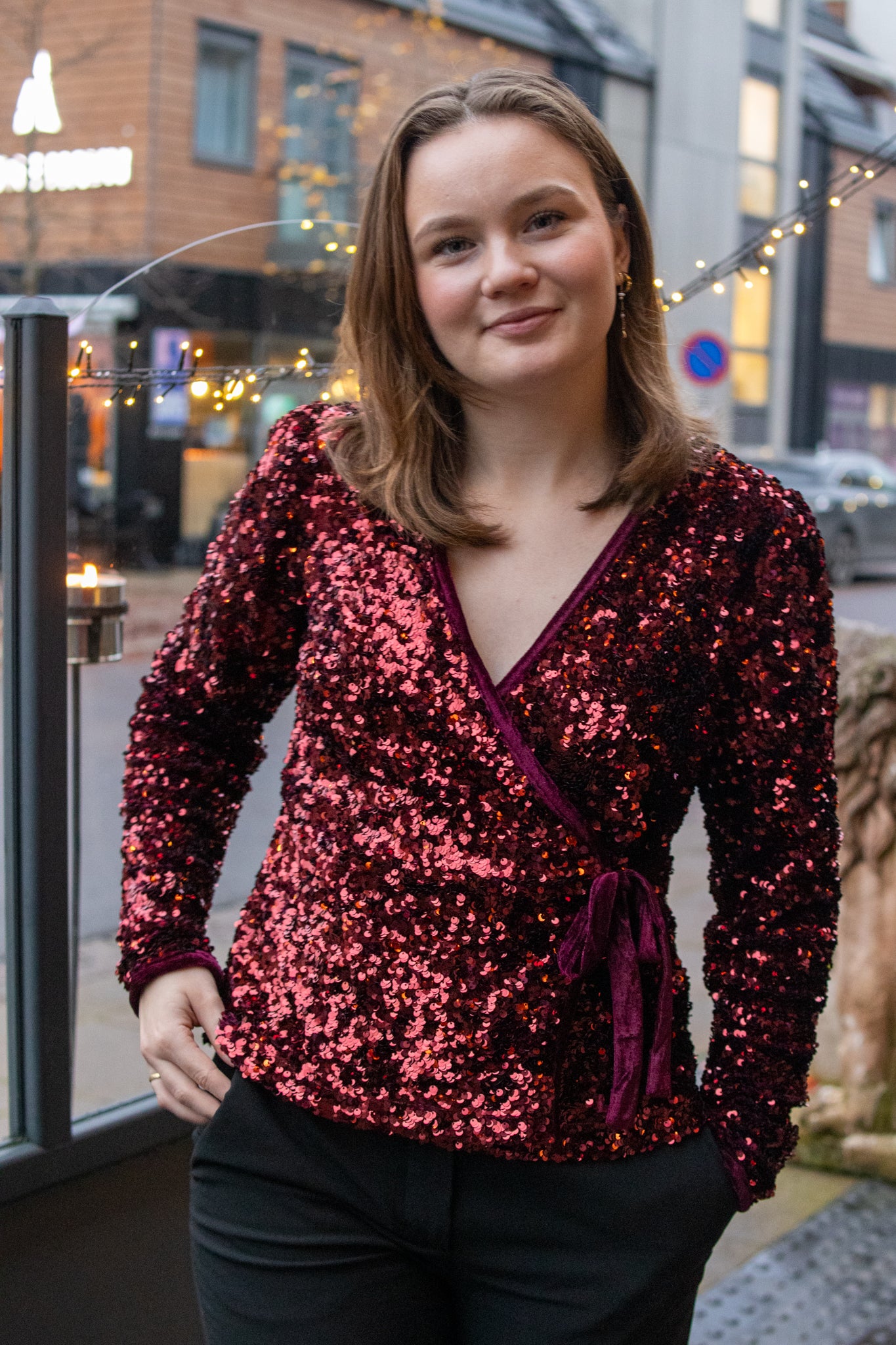 Elle Wrap Top Show - Port Royale - Singlet, Topper & T-skjorter - Helt Dilla AS