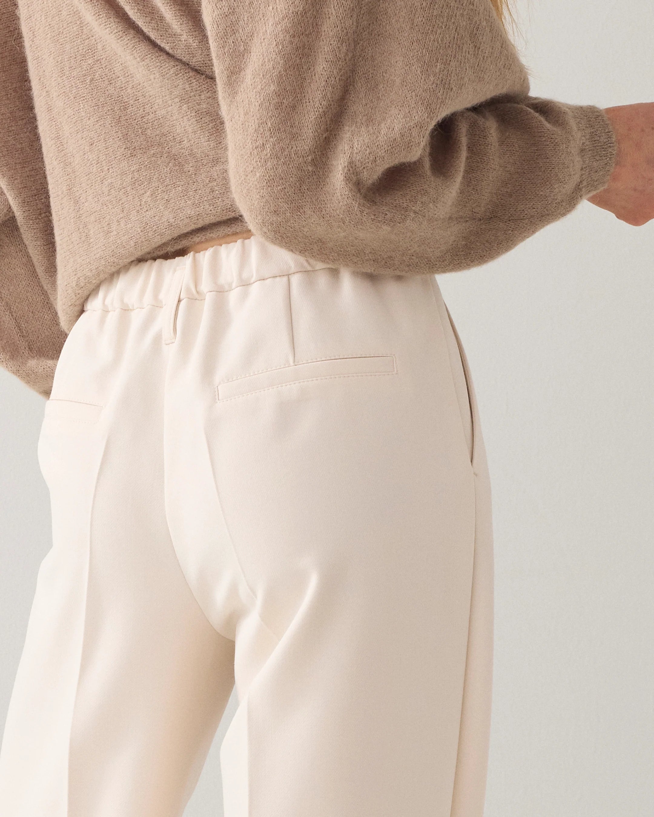 FOAM WIDE-LEG TROUSERS - ivory - Bukser - Helt Dilla AS