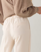 FOAM WIDE-LEG TROUSERS - ivory - Bukser - Helt Dilla AS