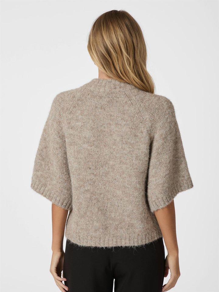 Benuta Fluffy Knit Cardigan - beige - Cardigans - Helt Dilla AS