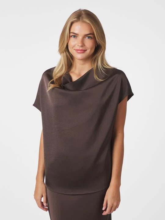 Annabeth Heavy Sateen Tee - Dark Brown - Bluser - Helt Dilla AS