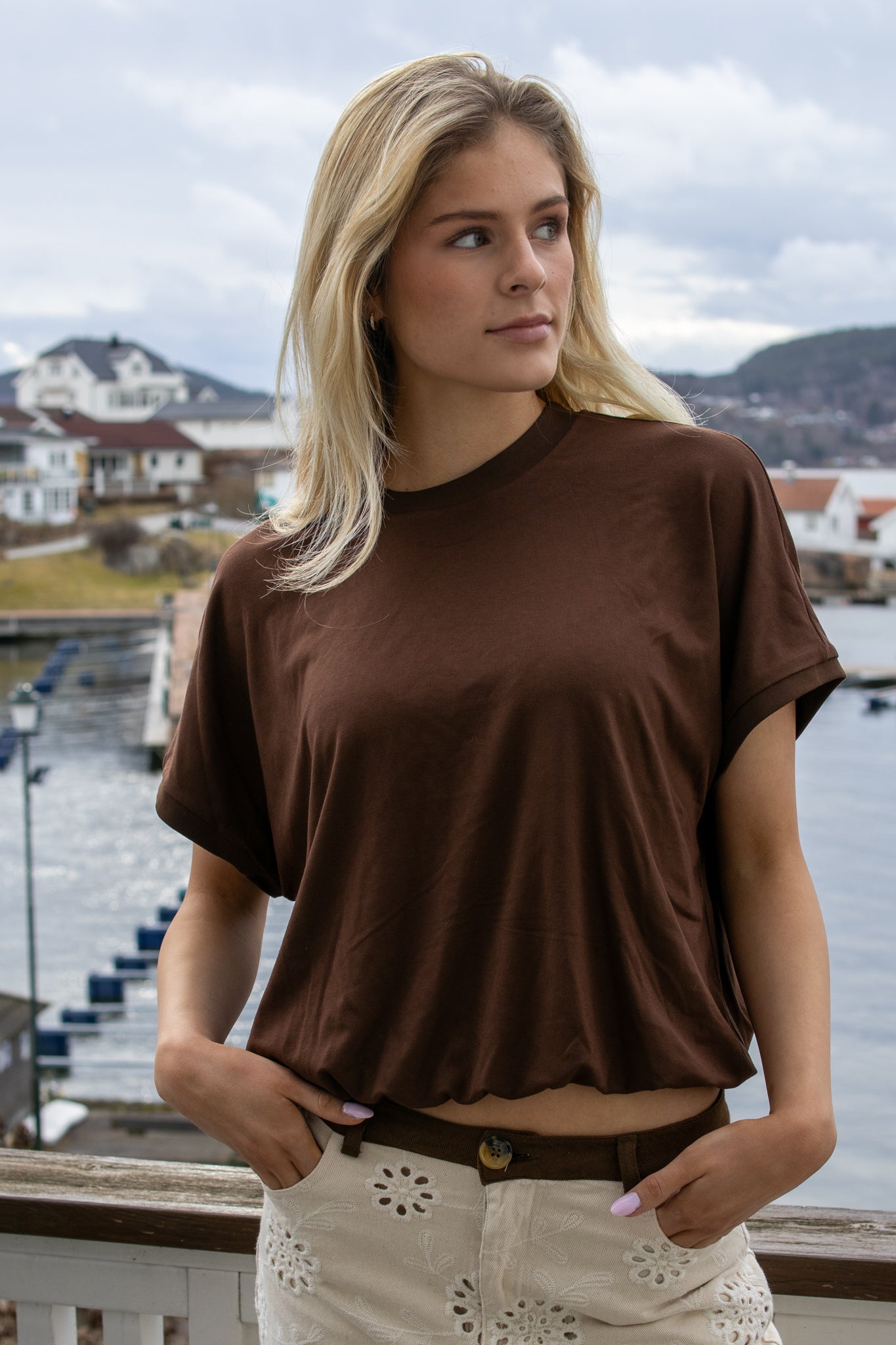 Nuleah boxy tee - chicory coffee - T-skjorter - Helt Dilla AS