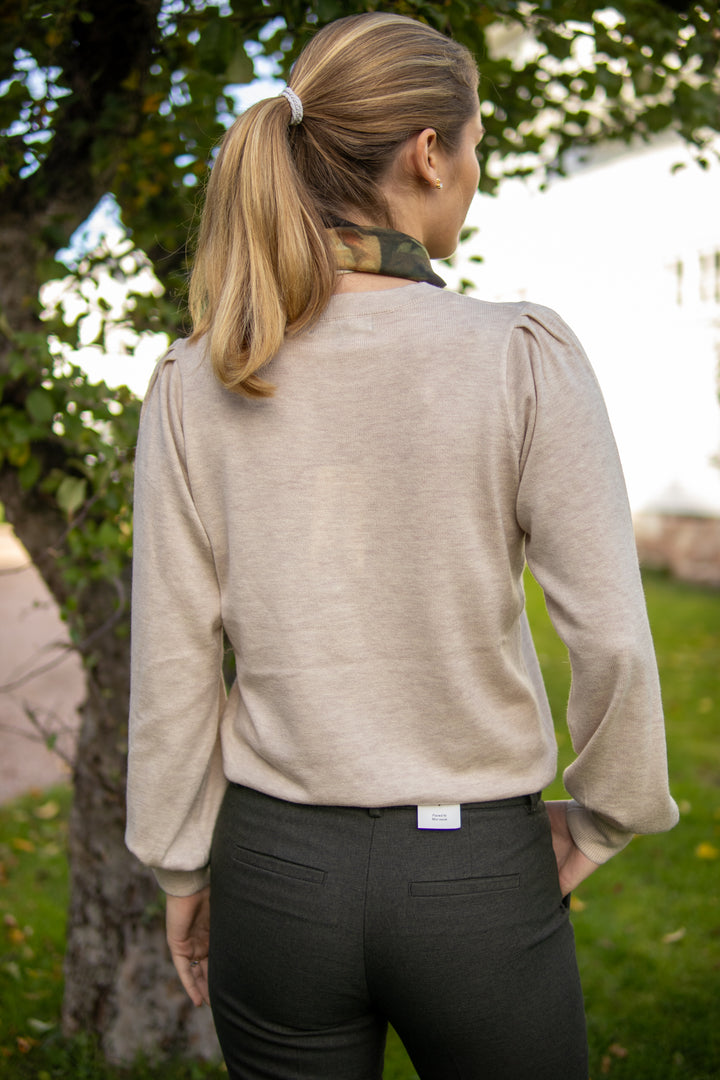 Sweet Puff Sleeve - Latte - Genser - Helt Dilla AS
