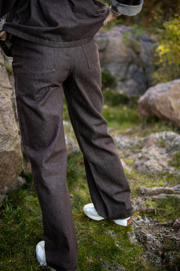 Brooke Jeans - Exclusive Brown Bourgogne - Jeans - Helt Dilla AS