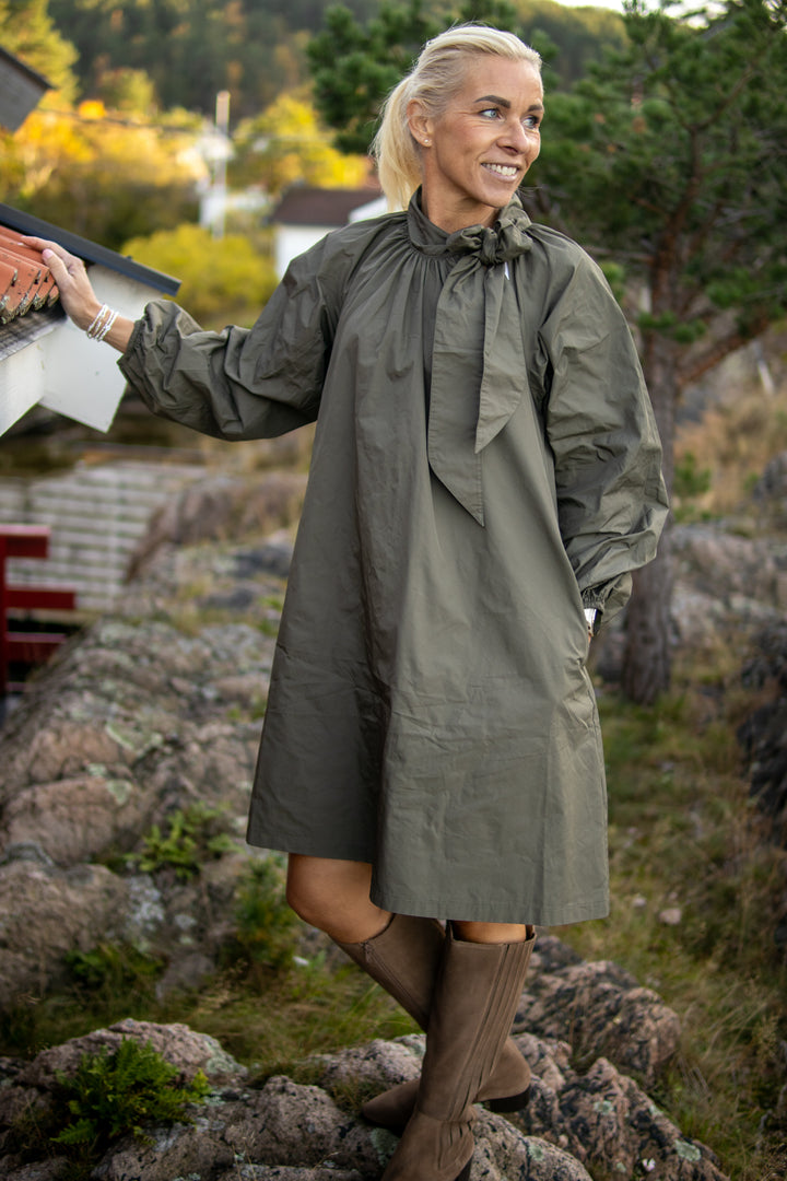 Kjole Taft Light - dark camo - Kjoler - Helt Dilla AS