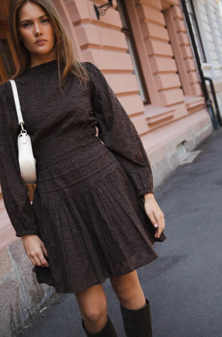 Janne Dress Mocha