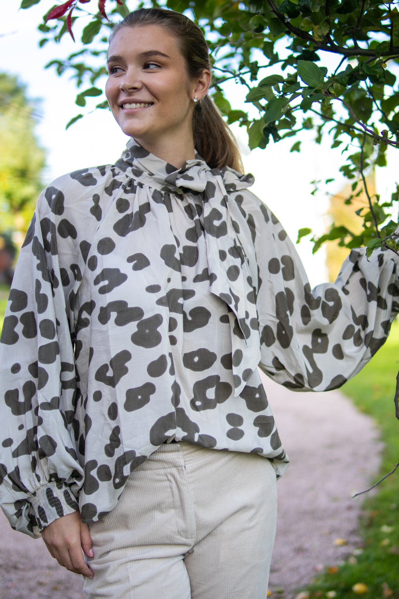 Bowie top with print - mønstret - Bluser - Helt Dilla AS