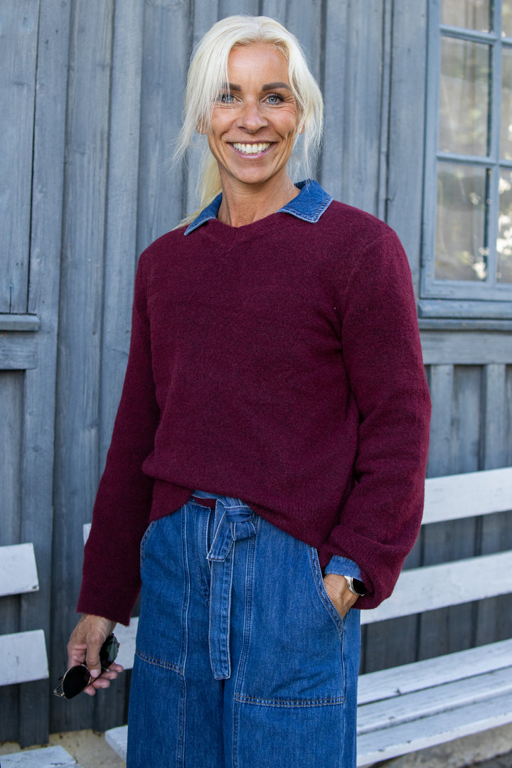 Guni V-neck - Granite Cabernet