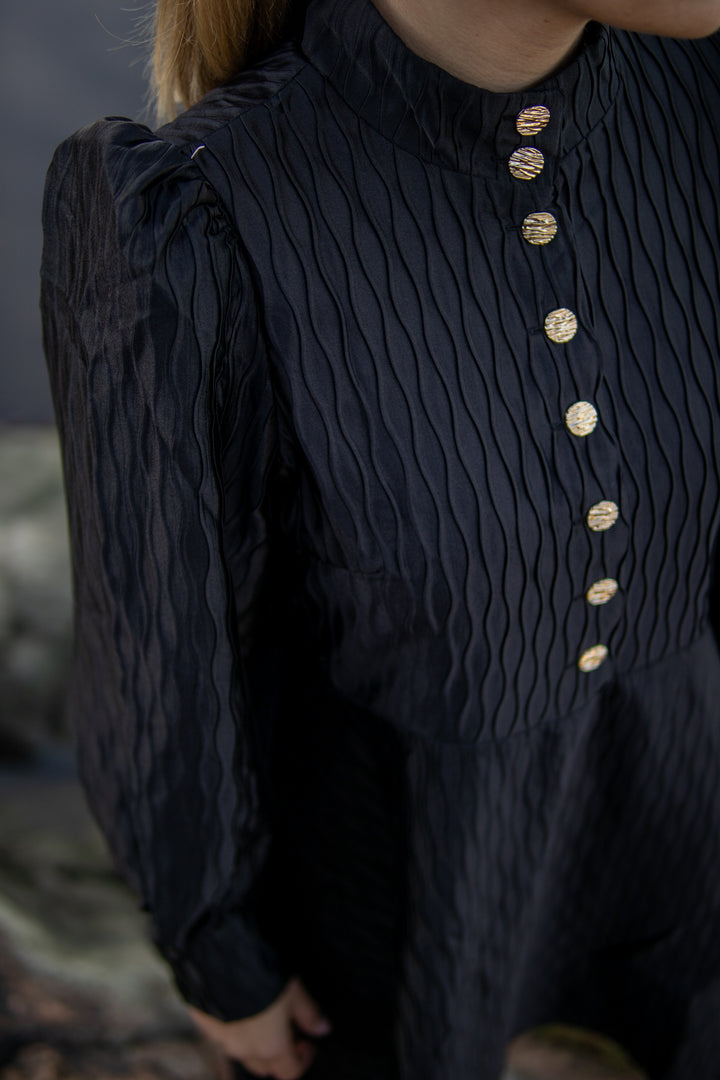 Ripple Kjole - Svart - Kjoler - Helt Dilla AS