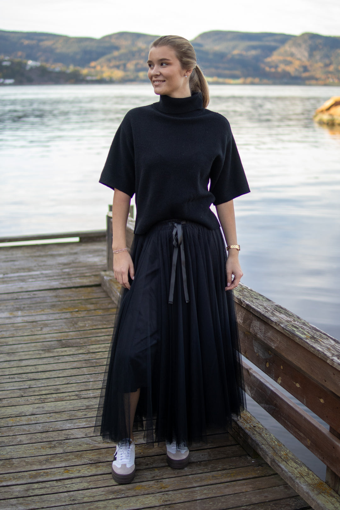 Emila 2/4 Wool Knit Pullover - Svart - Singlet, Topper & T-skjorter - Helt Dilla AS