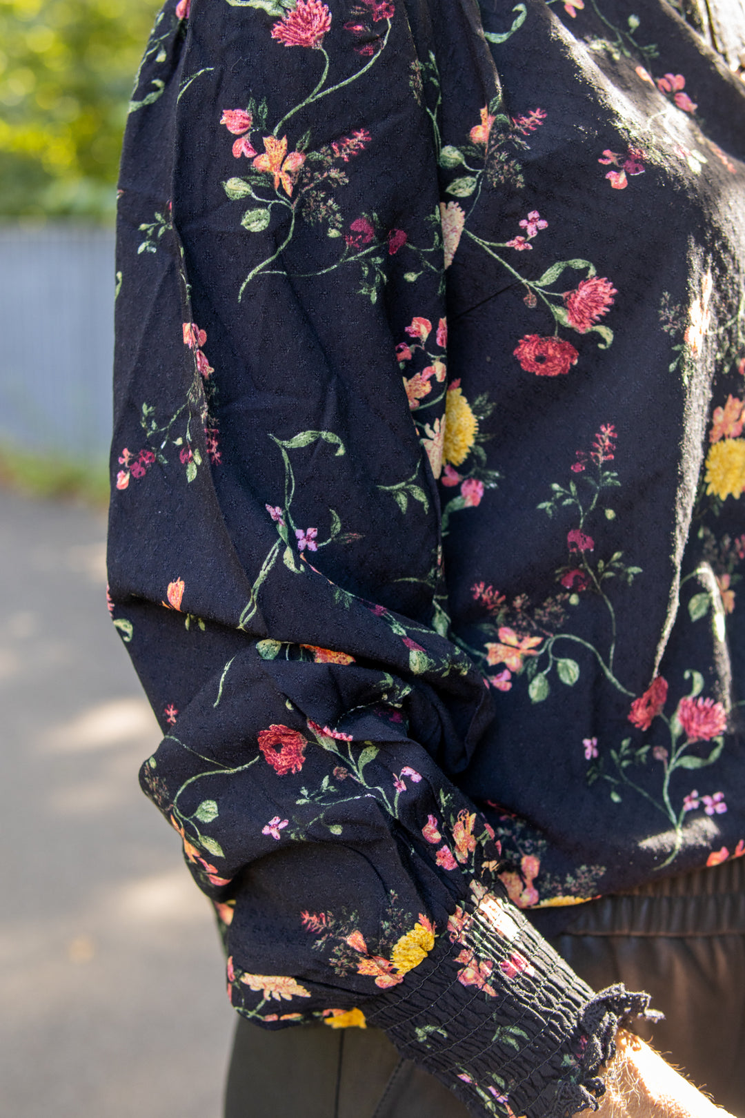 Tilera Shirt  - Black/Botari - Bluser - Helt Dilla AS