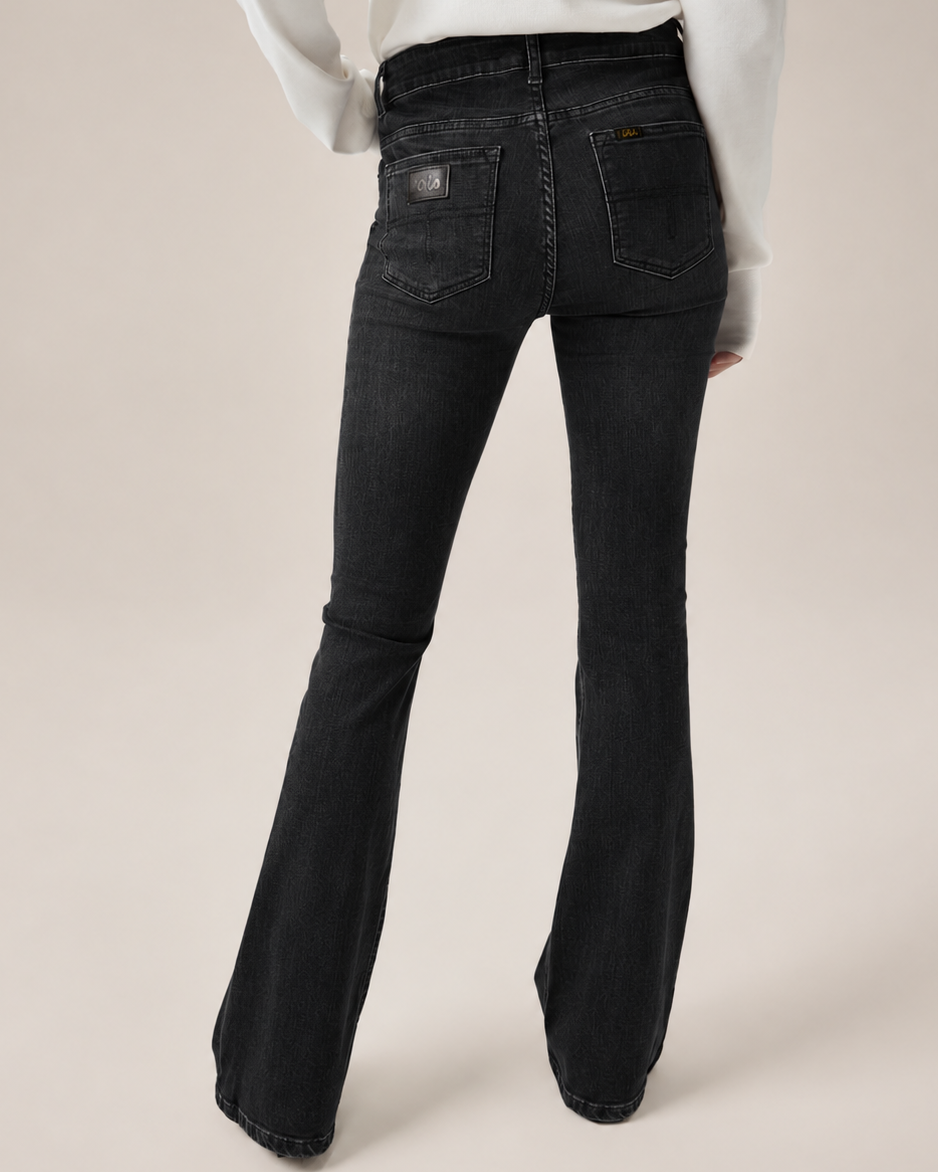 Raval 16 Black Aged Edge - Gisele Blackness - Jeans - Helt Dilla AS