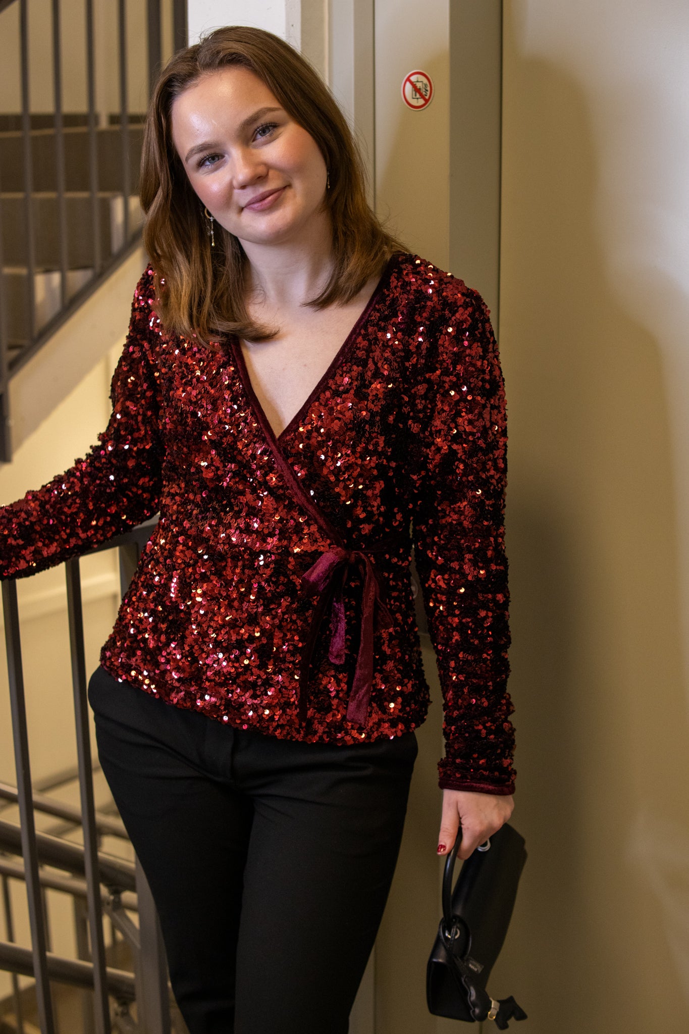 Elle Wrap Top Show - Port Royale - Singlet, Topper & T-skjorter - Helt Dilla AS