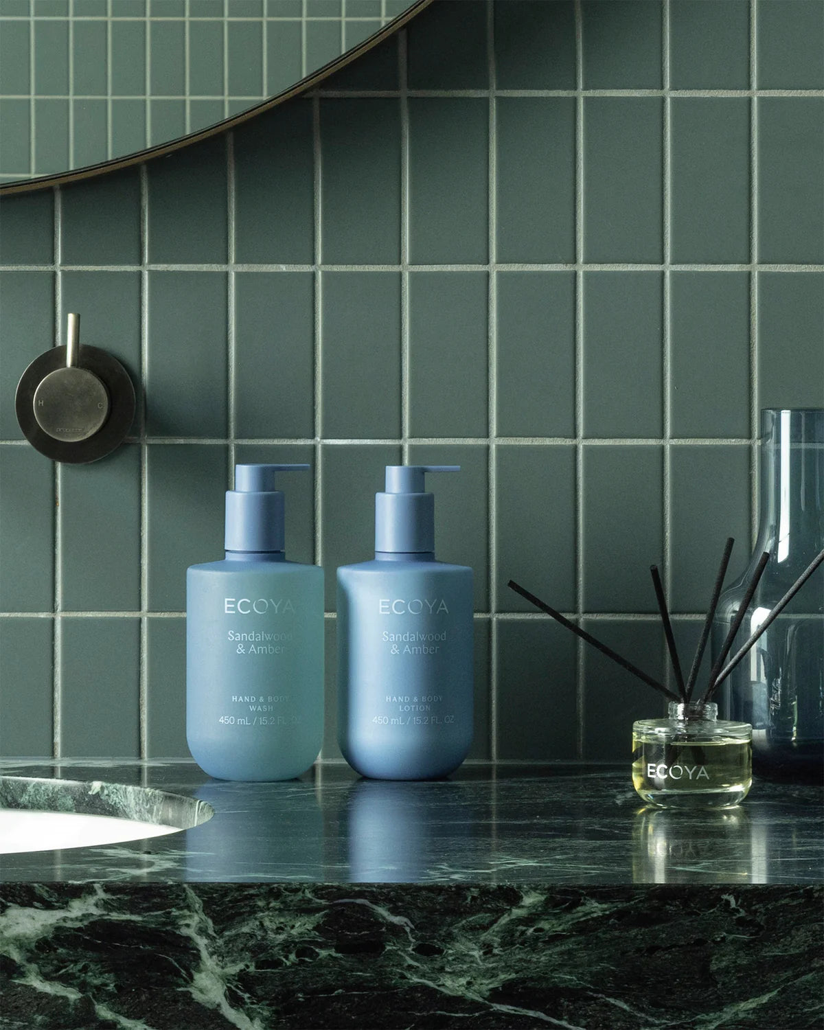 Hand & Body Lotion - Sandalwood & Amber - Tilbehør - Helt Dilla AS