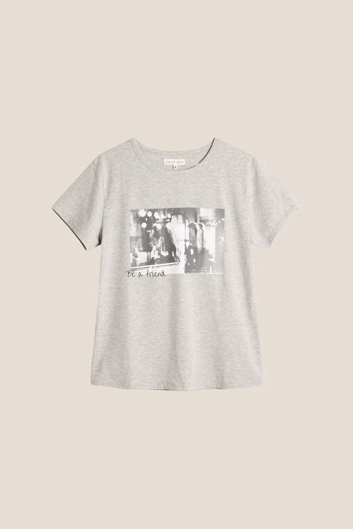 Famous T-Shirt - Grey Melange - Singlet, Topper & T-skjorter - Helt Dilla AS