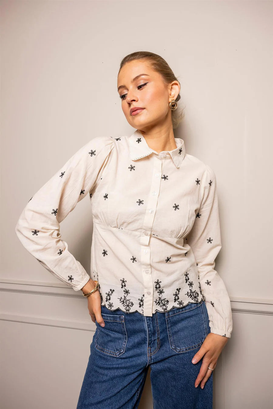 Live Blouse - Buttercream Embrodery - Bluser - Helt Dilla AS