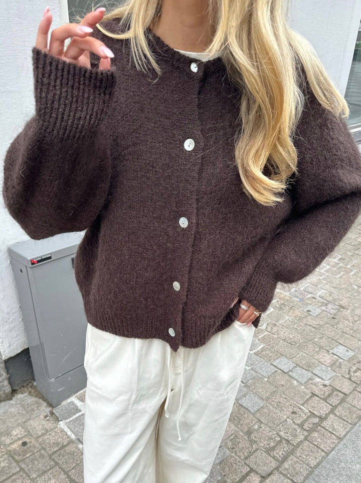 Ida Cardigan - dark brown - Cardigans - Helt Dilla AS
