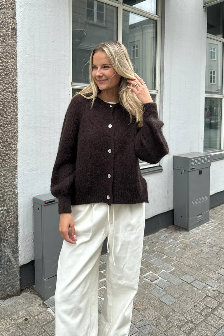 Ida Cardigan - dark brown - Cardigans - Helt Dilla AS