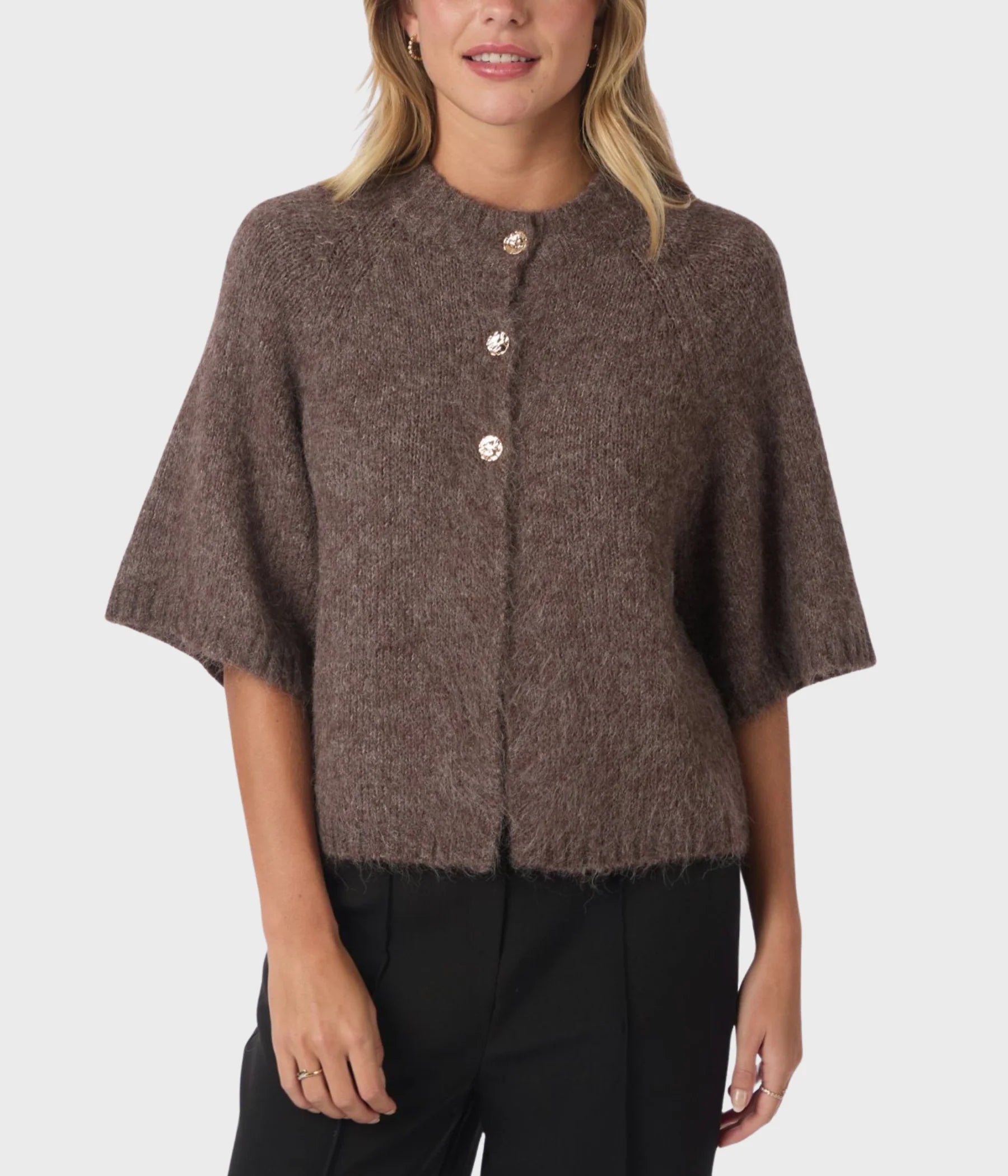 Benuta Fluffy Knit Cardigan - Light Brown - Cardigans - Helt Dilla AS